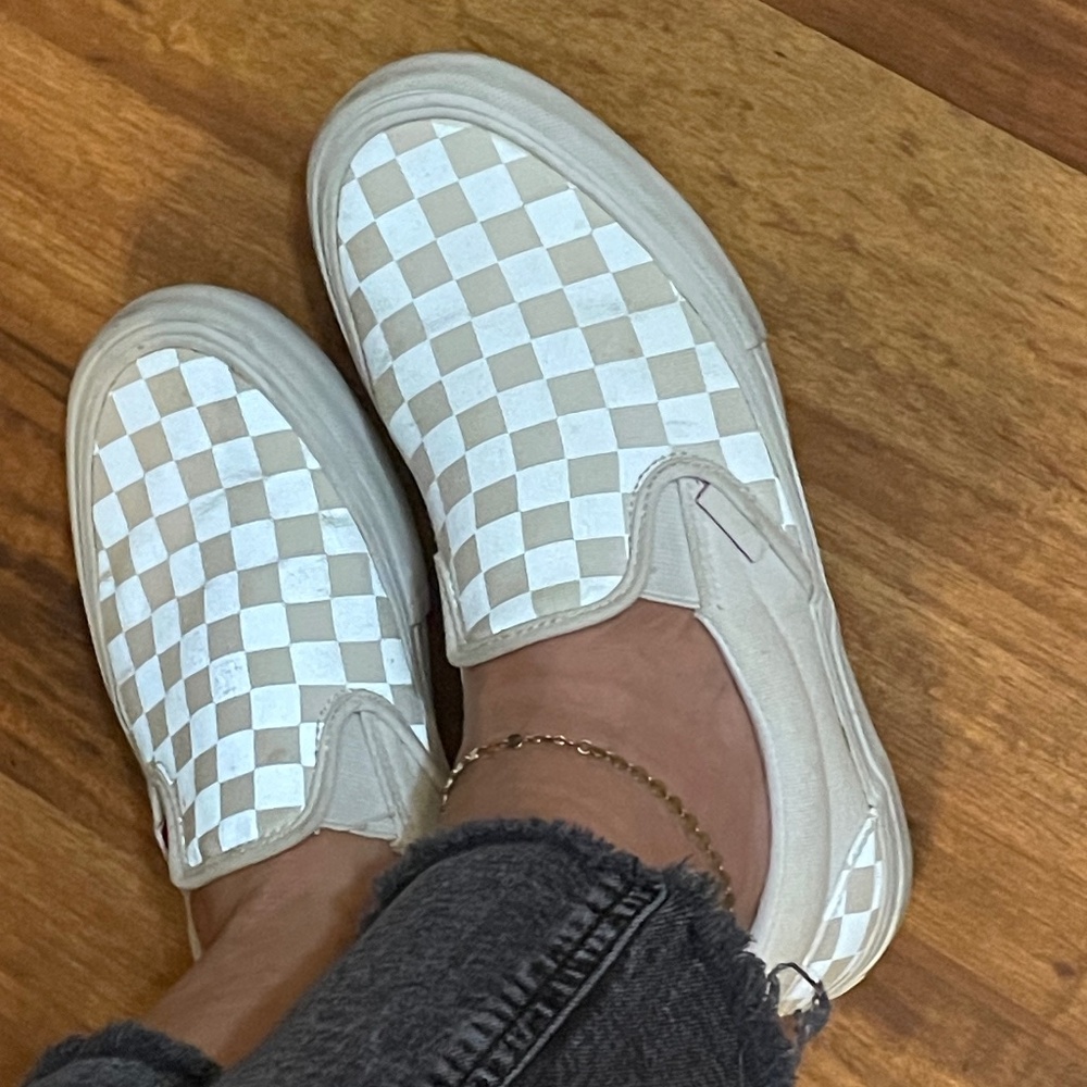 White checkered vans slides